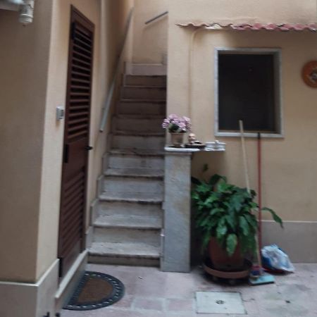 Casa Ale Bed and Breakfast Brindisi Exteriör bild